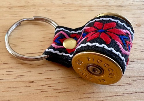Shotgun cartridge keyring - shotgun,