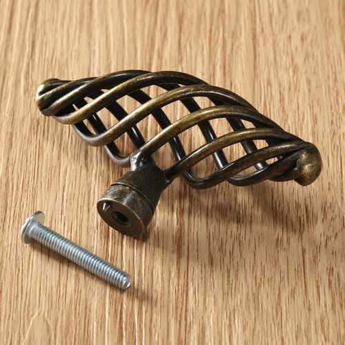 Retro style twist - twist, spiral