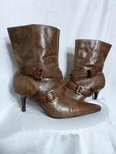 Vintage 90's/00's-style boots