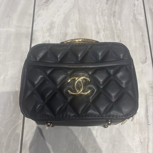 Chanel women black - chanel, quilted