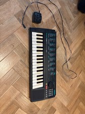 Yamaha PortaSound PSS-11