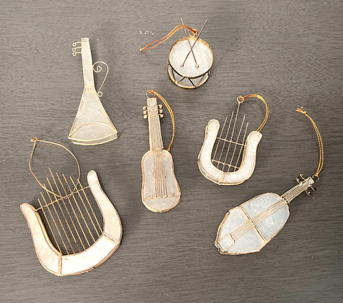 Vtg capiz shell 6pc - shell, set