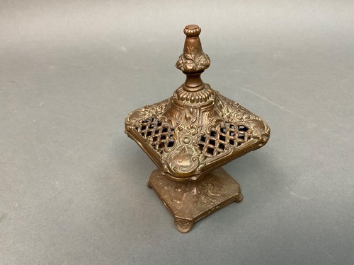 Bronzed spelter metal lidded - bronzed,