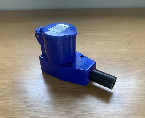 Mains hook inlet socket - mains,