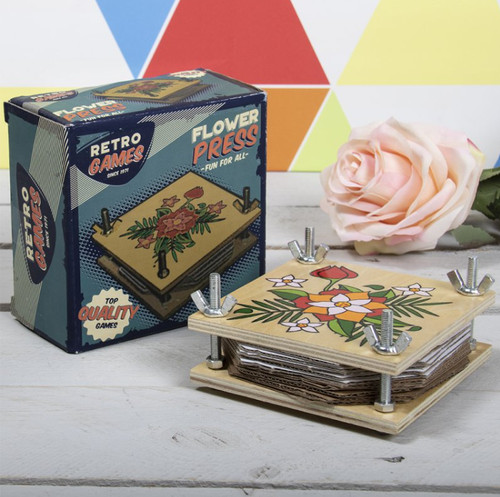 Retro games wooden - retro,