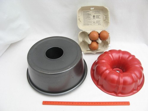 Large ring mould with - large,