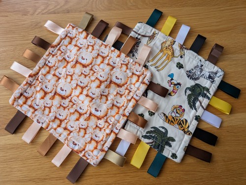 Set taggy blankets - of,