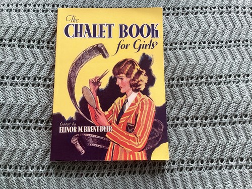 The chalet book - chalet, girls