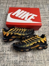 Size 11.5 - NIKE AIR MAX PLUS