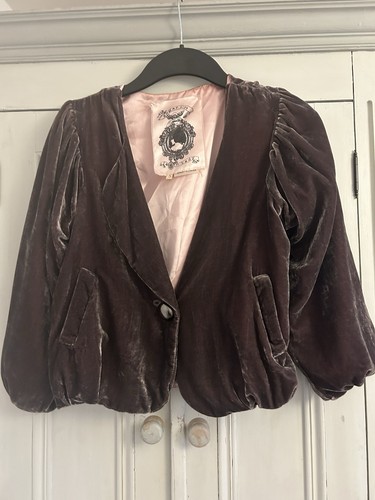 Beautiful velvet feel - velvet,