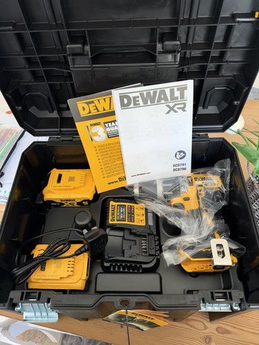 Dewalt dcd796 combi drill - dewalt,