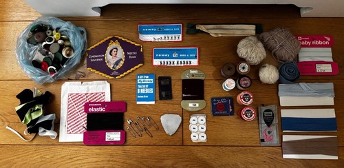 Vintage sewing bundle buttons - bundle,