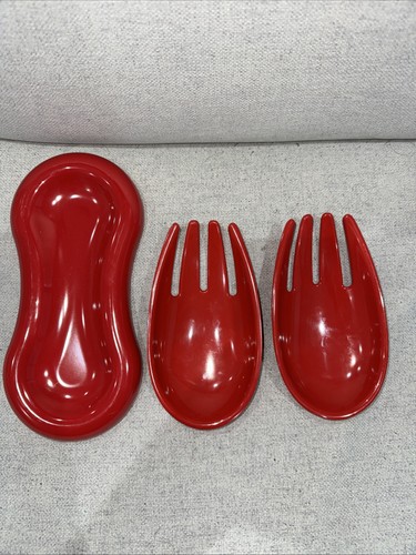 Nigella lawson serving hands - serving,