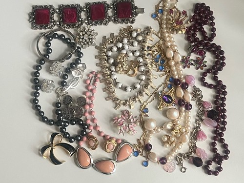 Vintage jewelry lot trifari - vintage,