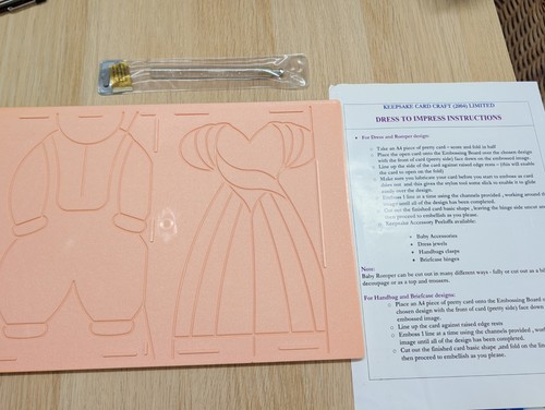 Keepsake card craft dress - keepsake, to