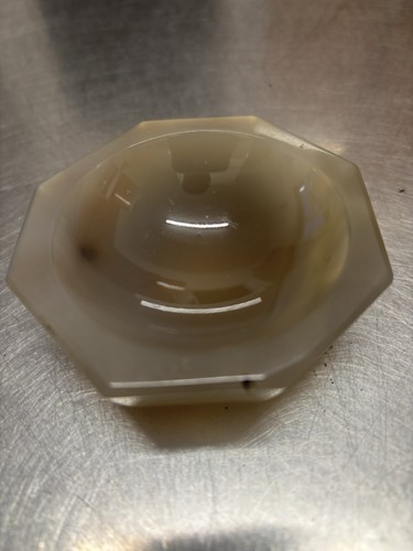 Small hexagonal alabaster - small,