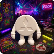 Mitzy Man Rave Nostolia Figure