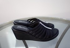 NEW Skechers Women's Rumblers