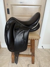 Devoucoux Mendia  Dressage Saddle 17.5