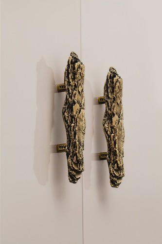Pine bark brass - bark", handle