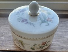 WEDGEWOOD Trinket Pill Box