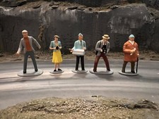 Painted Spectators - 1/32