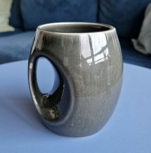 Holkham pottery owl - pottery, eye