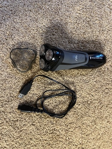 Remington shaver and - r4,