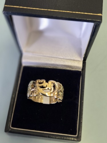 9ct gold wedding band - gold, band/dress