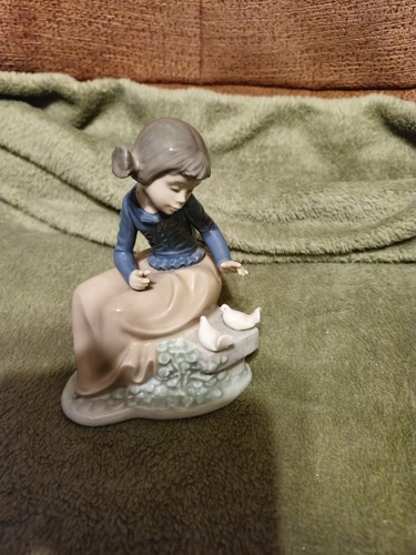 Nao lladro figure ever so - nao,
