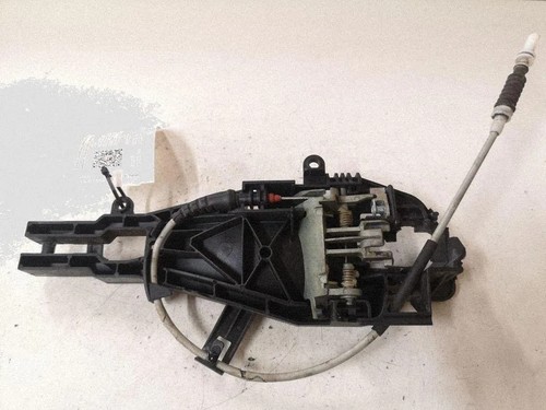 Bmw e90 bracket door - door, handle