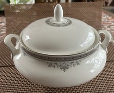 Royal Doulton York H.5100 -