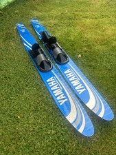 Blue Yamaha wave runner water skis