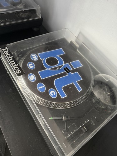 Technics 1210 mk7 black pair - technics,