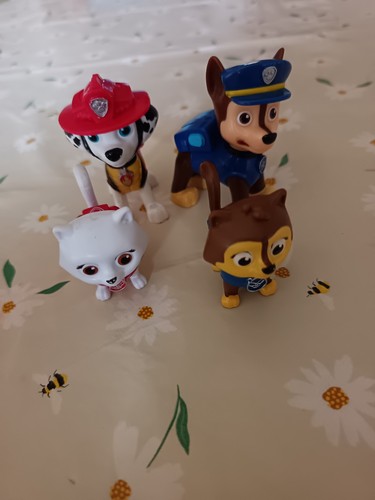 Paw patrol figures - paw,