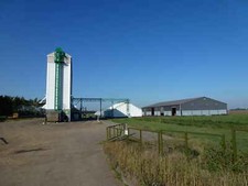 Photo 6x4 Grain dryer and