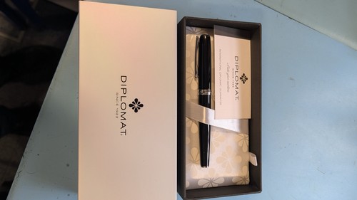 Diplomat excellence - excellence, a2