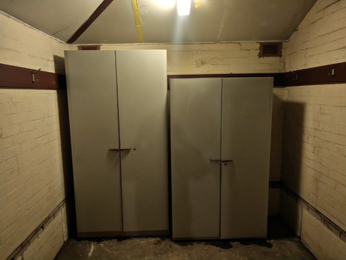 Steel office cabinets - 2x, 2