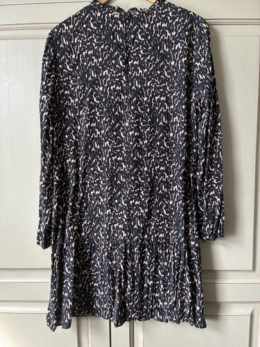 Oliver bonas animal print - animal, a