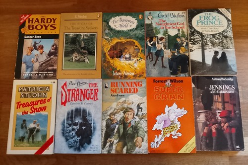 Book bundle x10 mixed - book, of