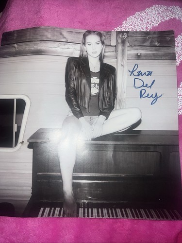 Lana del rey signed - lana,