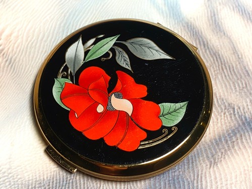 Black red floral