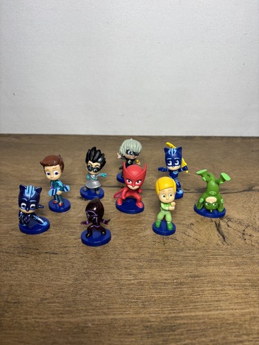 Masks figures bundle - figures,