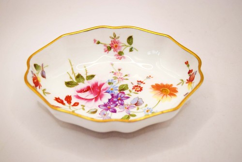 Vintage royal crown - derby, bone