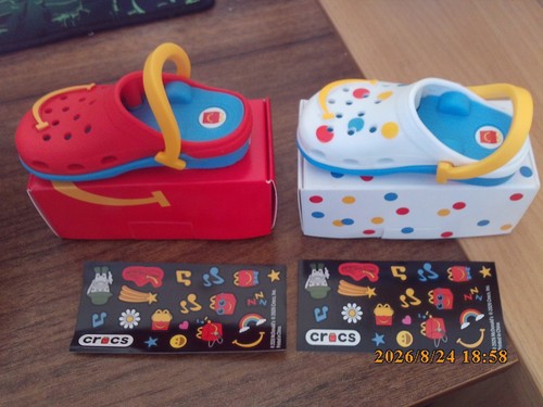 Different mcdonalds croc - 2, x