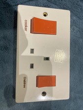 Crabtree 45A Cooker Switch with Single Socket White Plastic Switch 2 Gang