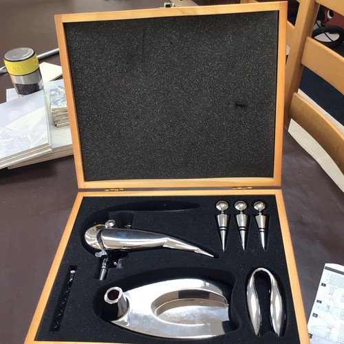 Corkscrew wine opener - opener, set