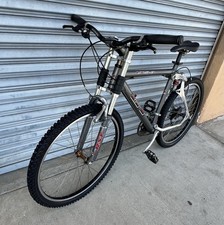 GT LTS 3 Mountain Bike 