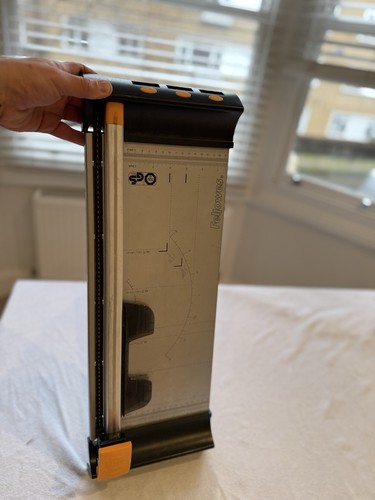 Fellowes proton frequent - proton,