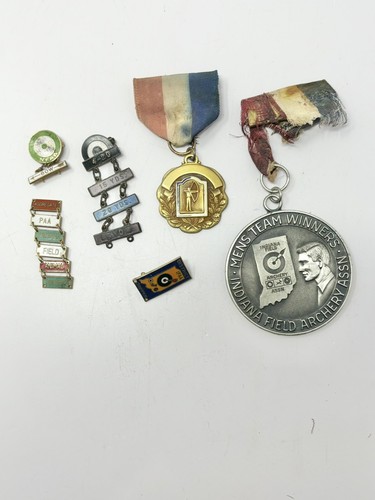 Lot vtg archery badges - of,